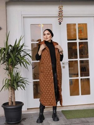 Kapüşonlu Yırtmaç Detaylı Uzun Dolum