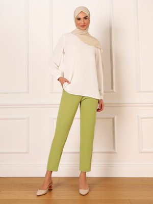 Ekru İpek Tuşeli Basic Bluz