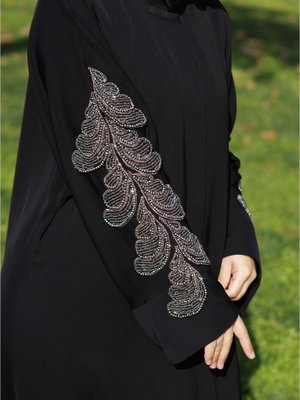El İşi İşlemeli Ferace Siyah El İşi İşlemeli Ferace Siyah