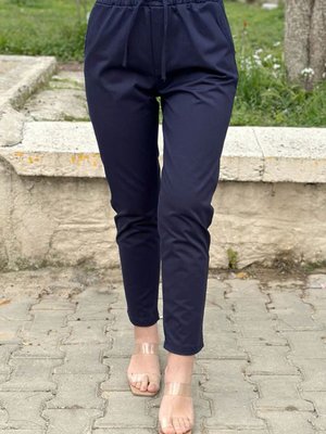 Lacivert Havuç Kesim İnce Gabardin Pantolon Lacivert Havuç Kesim İnce Gabardin Pantolon
