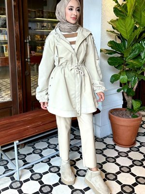Theresa Kısa Trençkot Bej Theresa Kısa Trençkot Bej
