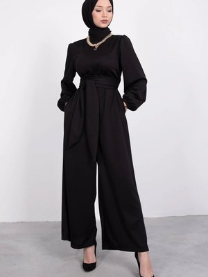 Geniş Kuşak Dolamalı Tulum Geniş Kuşak Dolamalı Tulum