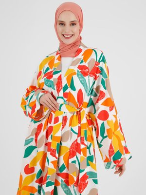 Çiçek Desenli Kuşaklı Abaya Ferace Orange Çiçek Desenli Kuşaklı Abaya Ferace Orange