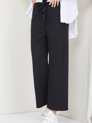 Kuşaklı Bol Paça Kumaş Pantolon Siyah Kuşaklı Bol Paça Kumaş Pantolon Siyah