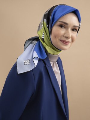 Çok Renkli Şüheda X Eşarp