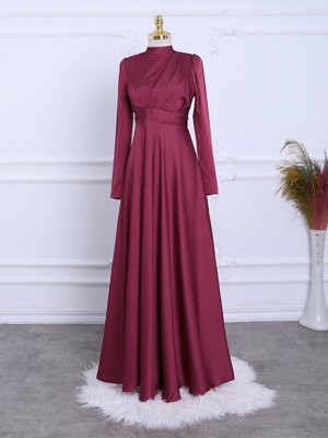 Önü Pliseli Saten Abiye Elbise Önü Pliseli Saten Abiye Elbise