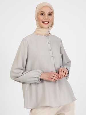 Gri İpek Tuşeli Yarım Patlı Basic Bluz Küllü