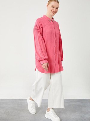 Fuşya Yakası Işlemeli Balon Kol Büzgü Kumaş Gömlek