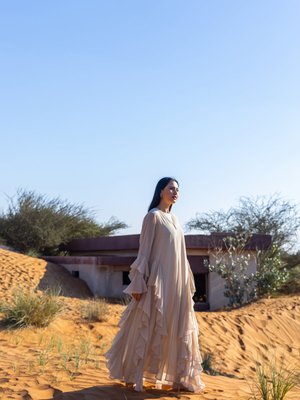 Şifon Abaya Volan Detaylı Nude + Şal Şifon Abaya Volan Detaylı Nude + Şal