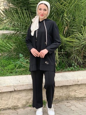 Siyah Puane Kapişonlu İkili Takım Siyah Puane Kapişonlu İkili Takım