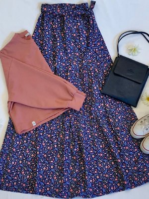 Gül Kurusu Crop & Lacivert Küçük Çiçek Kat Kat Etek