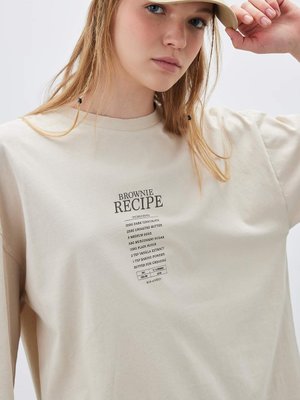 Soluk Efektli Baskılı Sweatshırt Bej