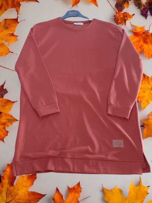 Mevsimlik Bisiklet Yaka İplik Diz Üstü Yırtmaçlı Tunik/sweatshirt Mevsimlik Bisiklet Yaka İplik Diz Üstü Yırtmaçlı Tunik/sweatshirt