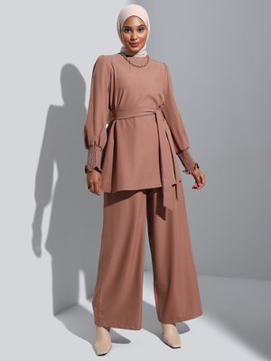 Balon Kollu Gipe Detaylı Kuşaklı Tunik & Pantolon İkili Takım Toprak