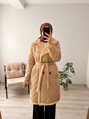 Kadın Ekru Kapitone Baklava Desen Yakası Kürklü Şişme Mont Kadın Ekru Kapitone Baklava Desen Yakası Kürklü Şişme Mont