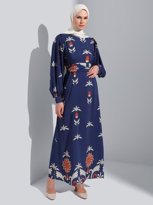 Lacivert Kol Ve Kuşak Detaylı Çiçek Desenli Elbise