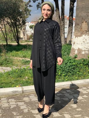 Siyah Jakarlı Dama Desen İkili Takım Siyah Jakarlı Dama Desen İkili Takım