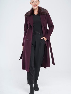 Çıkabilir Kürklü Belden Bağlamalı Kruvaze Kaban Mürdüm