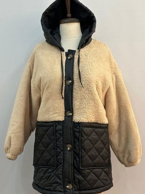 Düğmeli Kapitone Mont Siyah Düğmeli Kapitone Mont Siyah