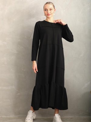 Siyah Bloklu Eteği Fırfırlı Uzun Spor Salaş Elbise Siyah Bloklu Eteği Fırfırlı Uzun Spor Salaş Elbise