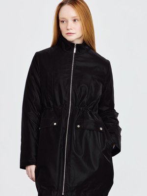 Dik Yaka Kapitone Kaban Siyah