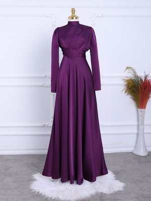 Önü Pliseli Saten Abiye Elbise Önü Pliseli Saten Abiye Elbise