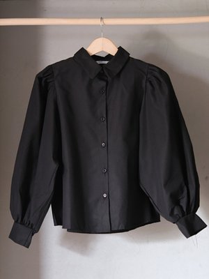 Siyah Klasik Yaka Crop Gömlek Siyah Klasik Yaka Crop Gömlek