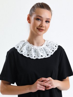 Beyaz Fisto Brode Tek Yaka