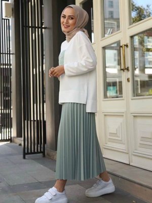 Piliseli Etekli Takım