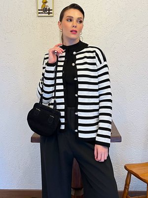 Siyah Çizgili Hırka