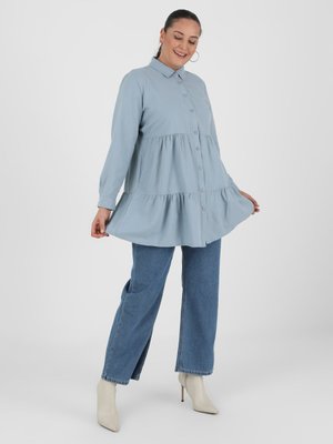 Büyük Beden Boydan Düğmeli Tunik Buzul Mavi