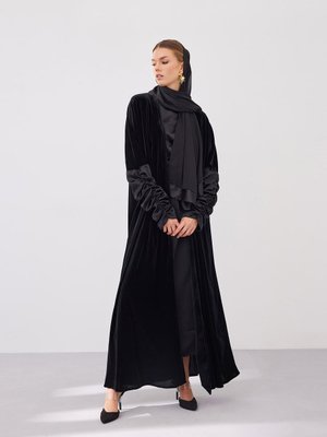 Siyah Fairuz Velvet Abaya Set