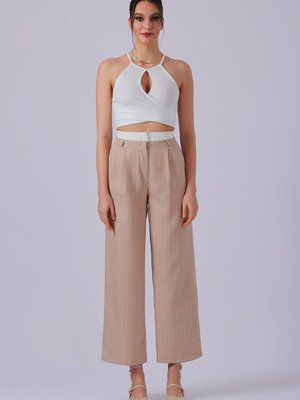 Bej Garni Detaylı Bol Paça Pantolon Bej Garni Detaylı Bol Paça Pantolon