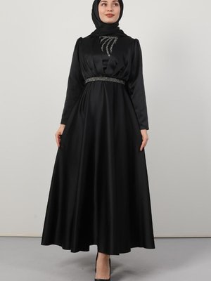 Önü Ve Kemeri Taşlı Abiye Elbise Siyah Önü Ve Kemeri Taşlı Abiye Elbise Siyah