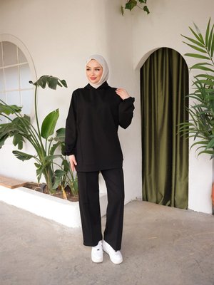 Kapüşonlu Eşofman Takımı Siyah Kapüşonlu Eşofman Takımı Siyah