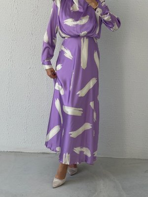 Deseniyle Göz Kamaştıran Lila Saten Tesetür Abiye Elbise Deseniyle Göz Kamaştıran Lila Saten Tesetür Abiye Elbise