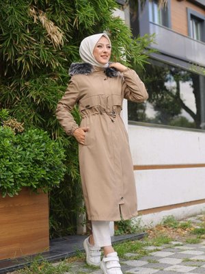 Bej Içi Kürklü Ve Su Geçirmez Kışlık Mont & Kaban