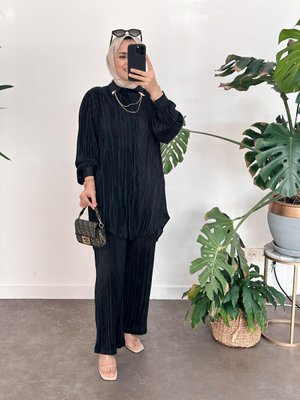 Pileli Saten Takım Siyah Pileli Saten Takım Siyah