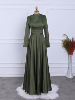 Beli Plise Detaylı Önü Çift Kat Saten Abiye Elbise Beli Plise Detaylı Önü Çift Kat Saten Abiye Elbise