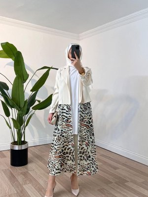 Leopar Detay Tasarım Ceket Krem