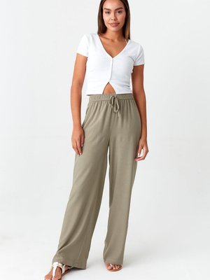 Haki Beli Lastikli Geniş Paça Pantolon Haki Beli Lastikli Geniş Paça Pantolon