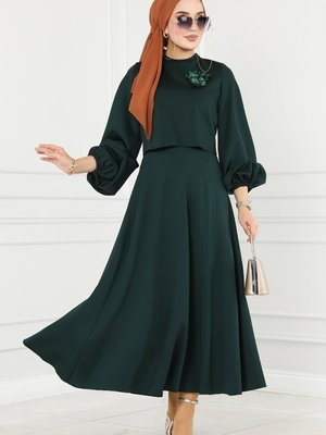 Zümrüt Çiçek Detaylı Dalgıç Takım Zümrüt Çiçek Detaylı Dalgıç Takım