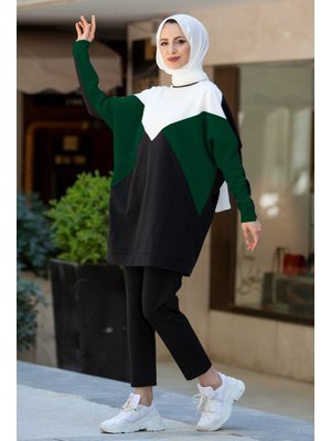 Zümrüt Yeşili Parçali İki̇li̇ Kombi̇n Takım