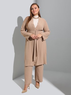 Bej Büyük Beden Kap & Pantolon İkili Aerobin Takım