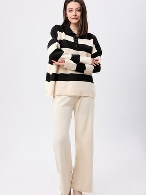 Sıyah Krem Çizgili Triko Takım