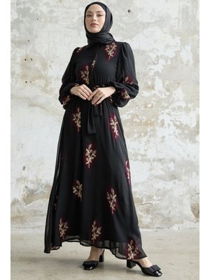 Kırmızı Yaprak Desen Nakışlı Elbise