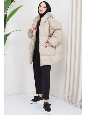 Bej Kapüşonlu Oversize Şişme Mont