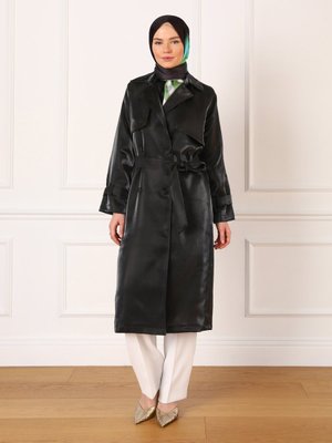 Siyah Parlak Kumaş Trençkot