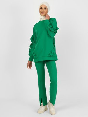 Beli Lastikli Yırtmaçlı Pantolon Benetton Yeşili