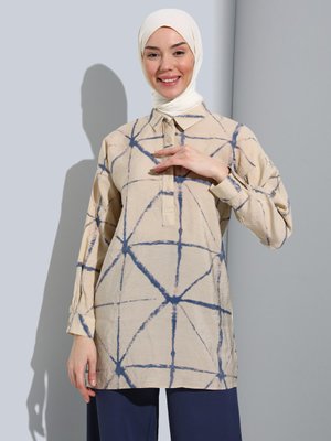 Lacivert Hera Kumaşı Kendinden Detaylı Gömlek Lacivert Hera Kumaşı Kendinden Detaylı Gömlek